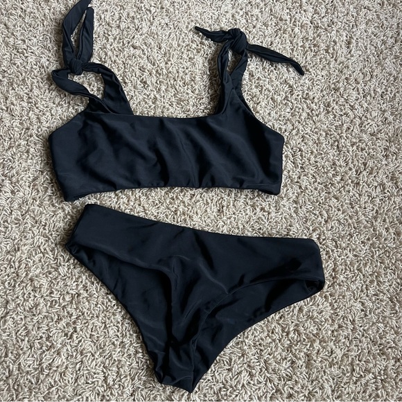 Mikoh Black Bikini - Picture 2 of 4